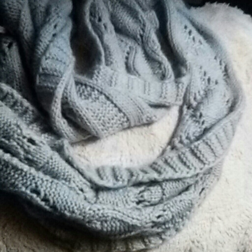 Infinity scarf